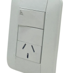 LLAVE ARMADA PUNTO/TOMA 10A TAAD